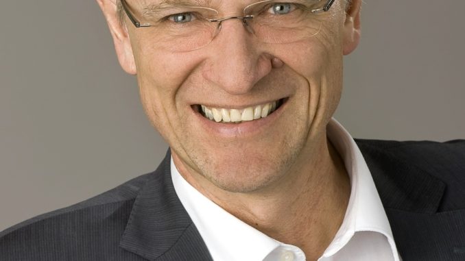 Portrait Prof.Hauser_CH