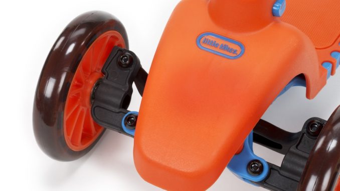 640124M LEAN TO TURN SCOOTER ORANGE BLUE 09