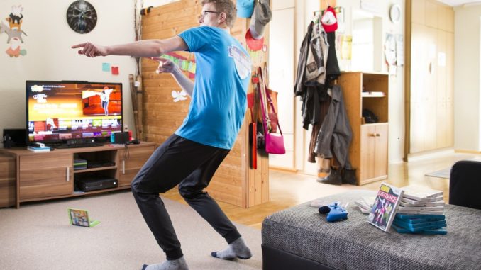 Kevin Feddersen tanzt Ubisoft's Just Dance