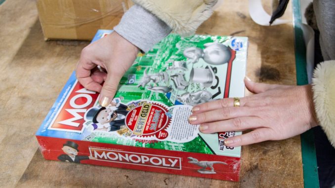 Monopoly_Echtgeld_Verpackung_1