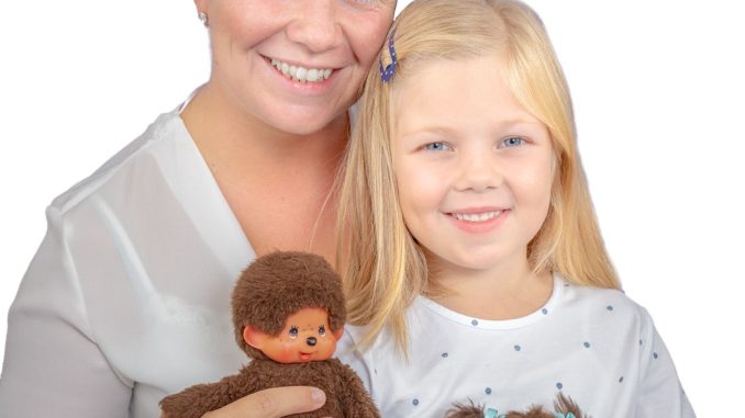 Monchhichi-Mutter-und-Tochter