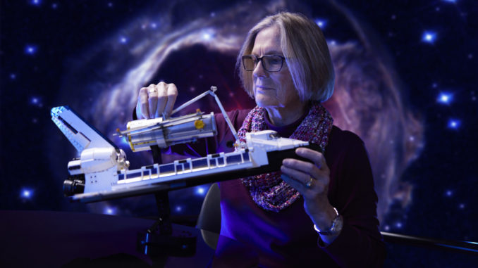 LEGO-NASA-Space-Shuttle-Discovery-Dr-Kathy-Sullivan-2-scaled